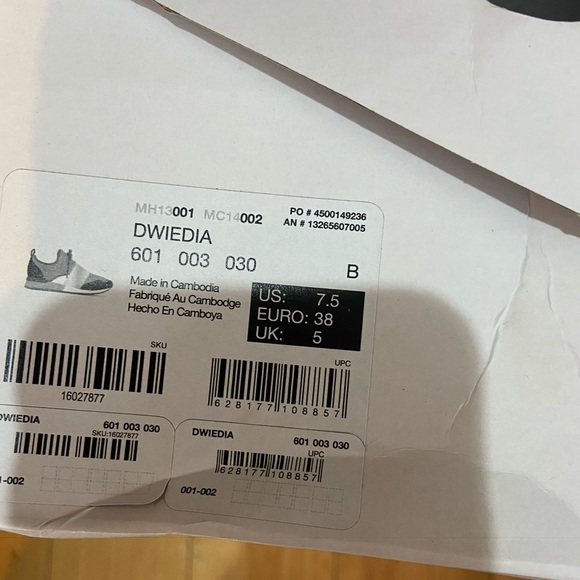 Aldo Dweidia Red Sneakers size 7.5M - Picture 3 of 6